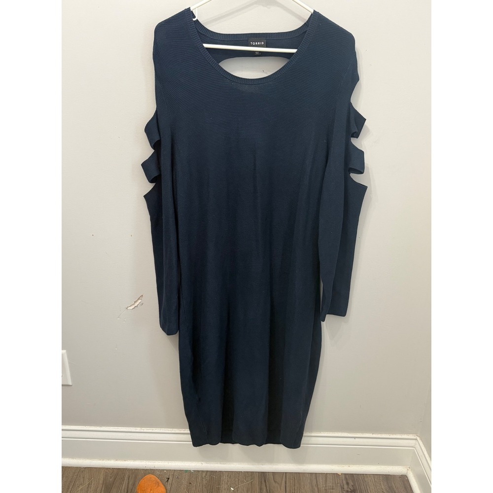 Torrid Size 3 3X Blue Ribbed Knit Cold Shoulder Strappy Cage Back Sweater Dress